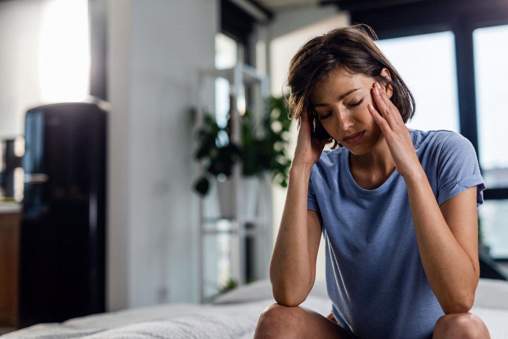 Roberto Reflexoterapeuta | Dores Emocionais e Reflexologia: Como os Sentimentos Impactam nosso corpo mulher com dores emocionais