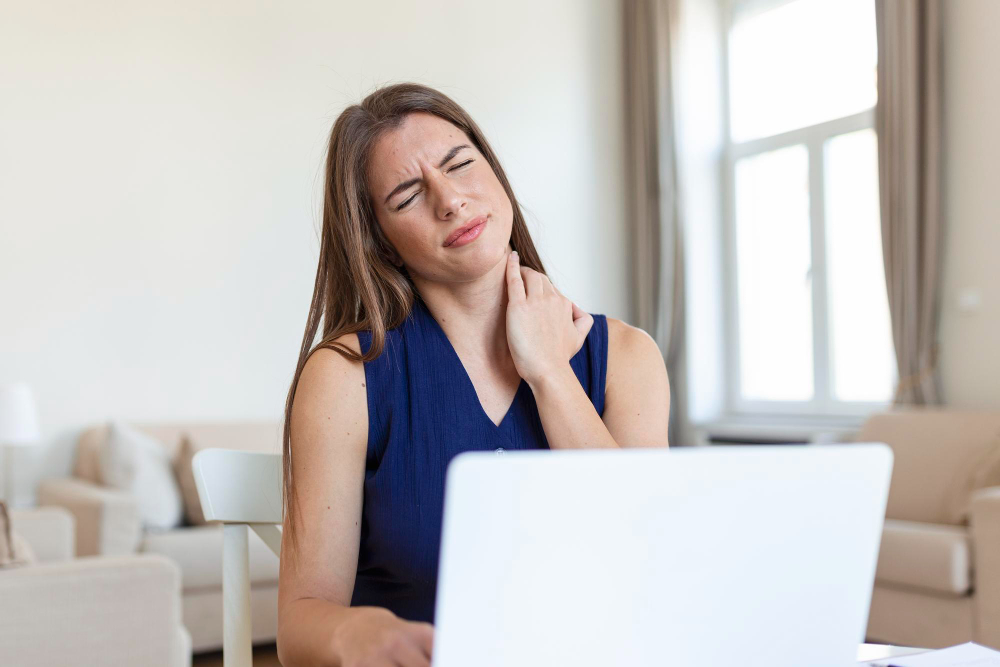 mulher com fibromialgia
